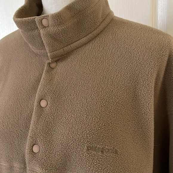 SOLD - Vintage Patagonia Fleece Pullover - Picture 9 of 9